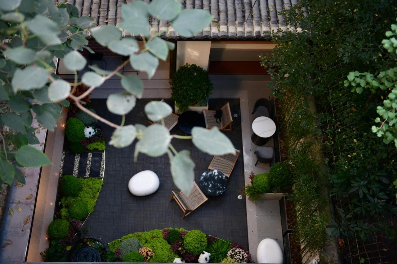 Xishu Garden Inn - Travel Agency Service - Car Rent Service - English Speaking Chengdu Exteriör bild