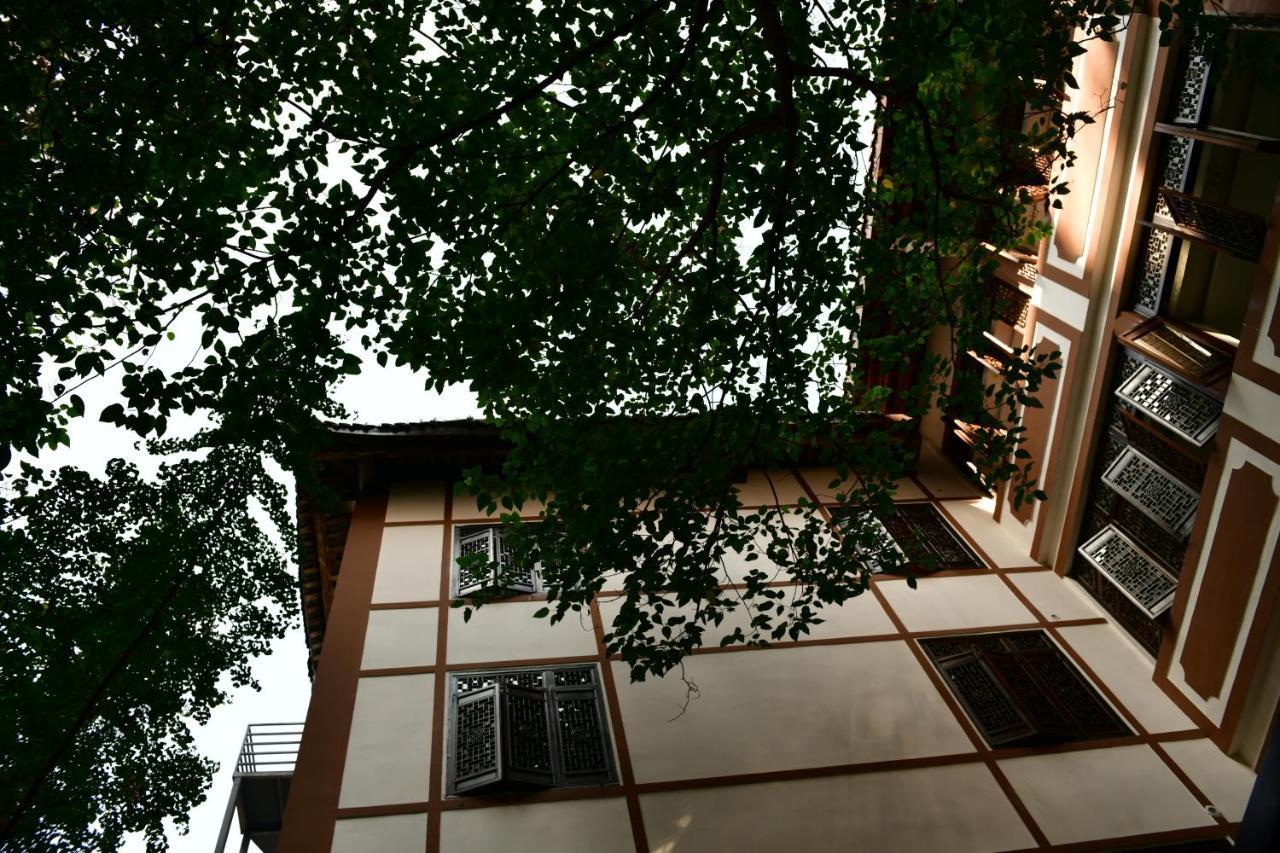 Xishu Garden Inn - Travel Agency Service - Car Rent Service - English Speaking Chengdu Exteriör bild