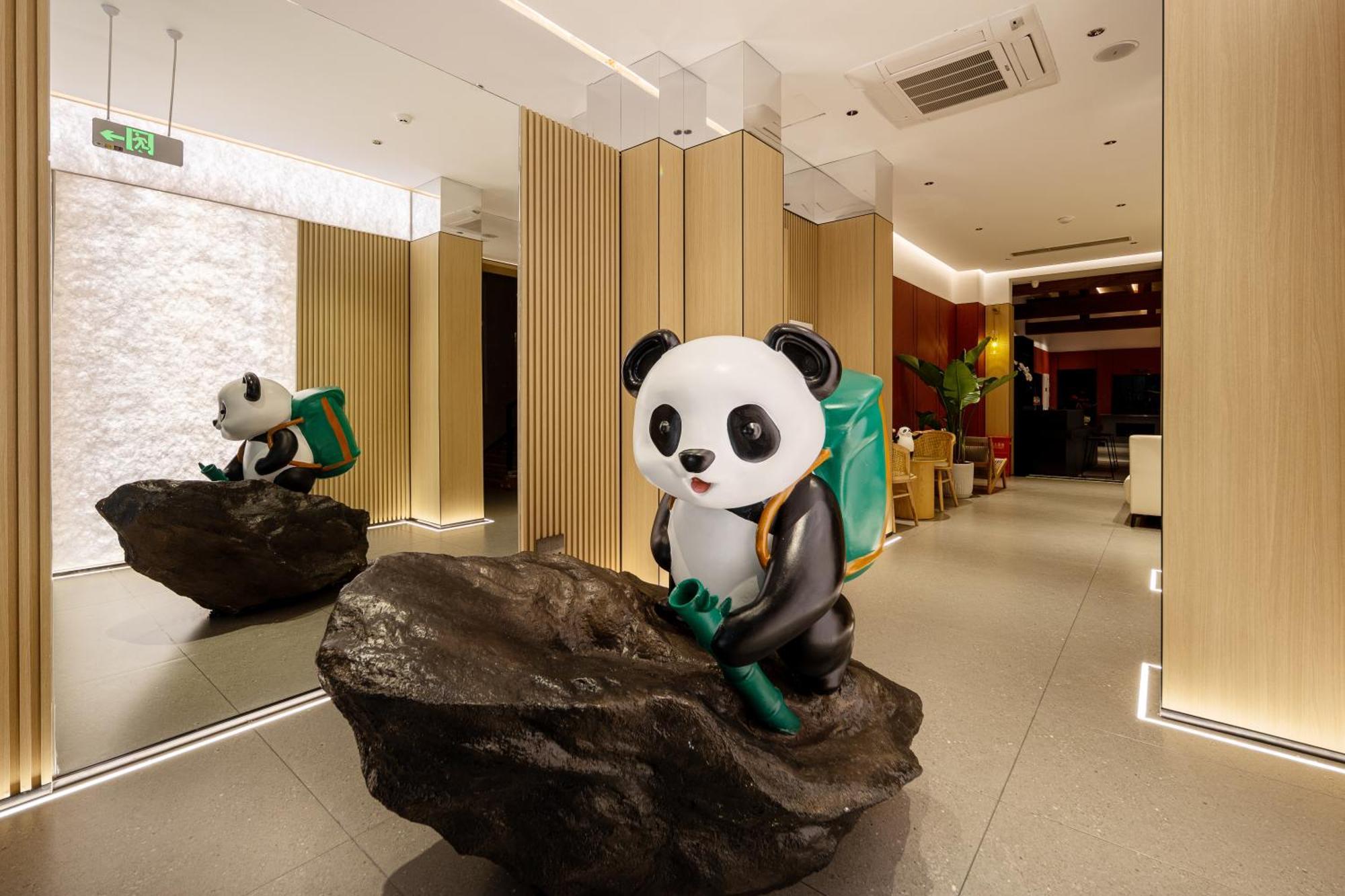 Xishu Garden Inn - Travel Agency Service - Car Rent Service - English Speaking Chengdu Exteriör bild