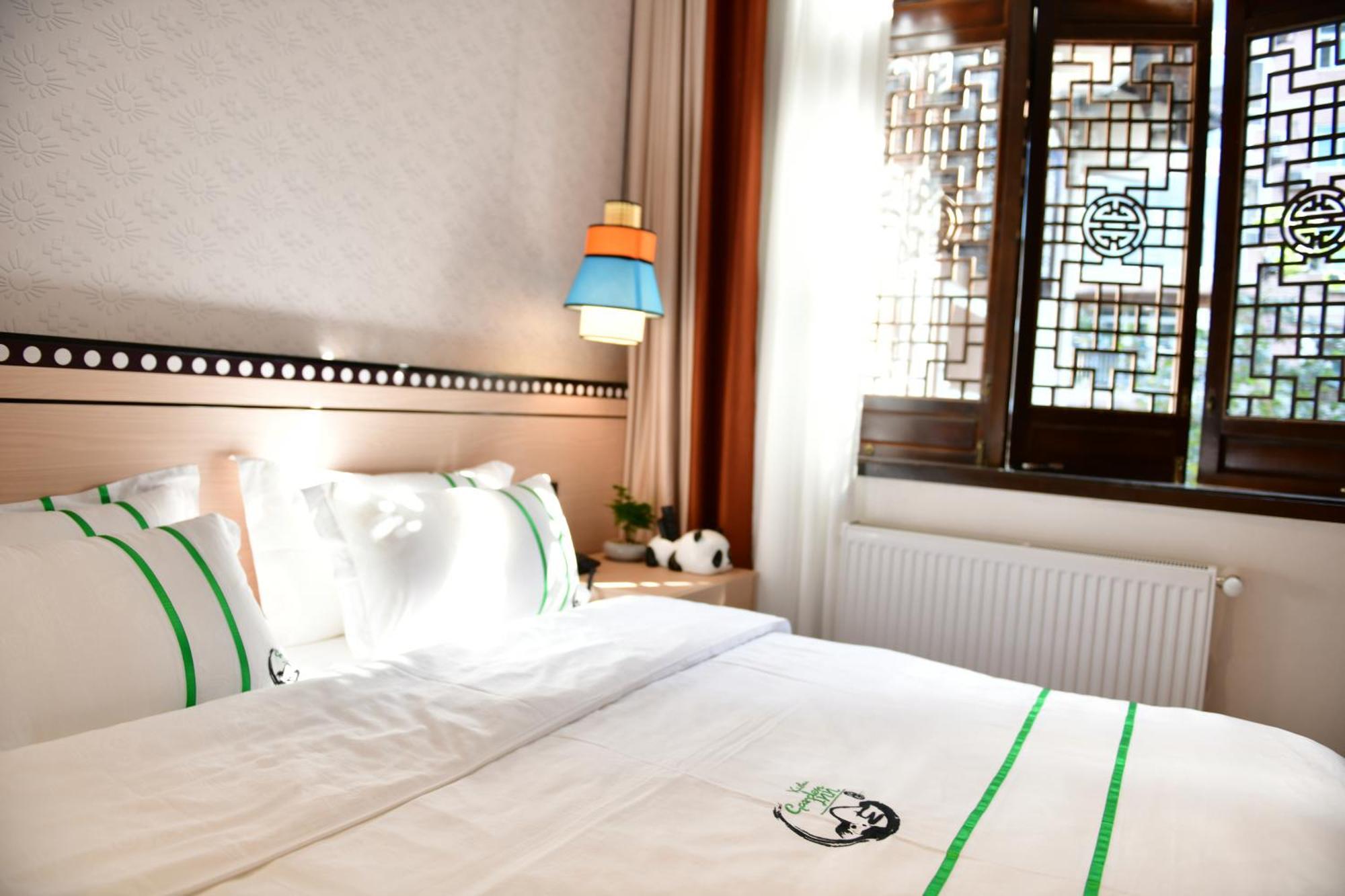 Xishu Garden Inn - Travel Agency Service - Car Rent Service - English Speaking Chengdu Exteriör bild